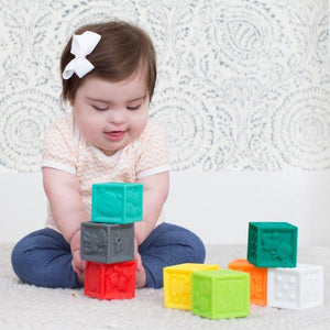 Squeeze and stack block set